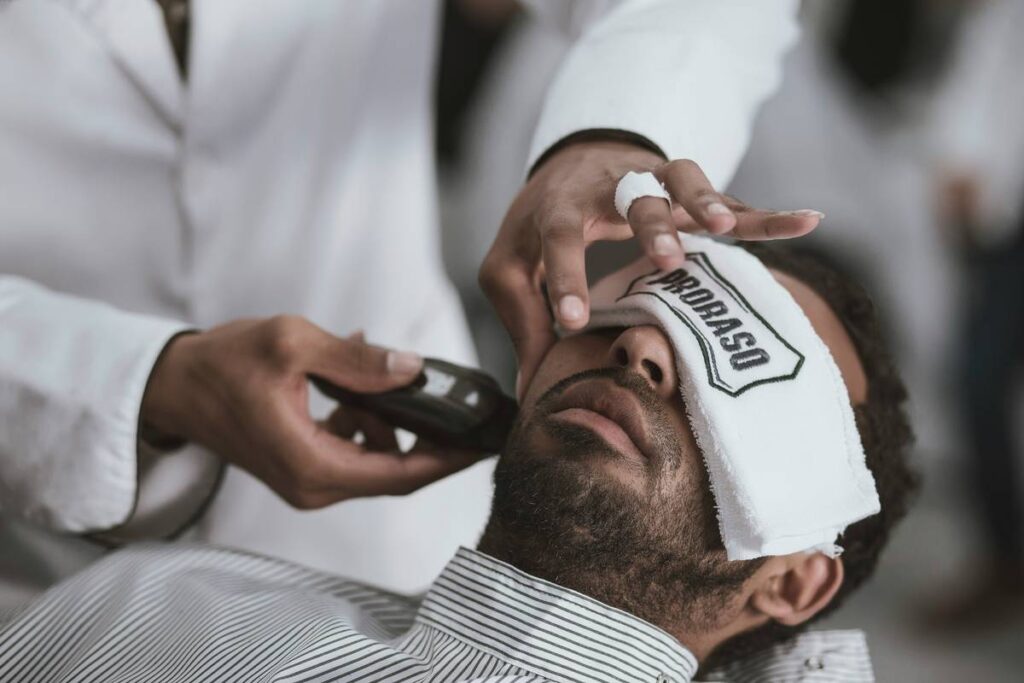 How to Master the Perfect Brows with a Spoolie Brush