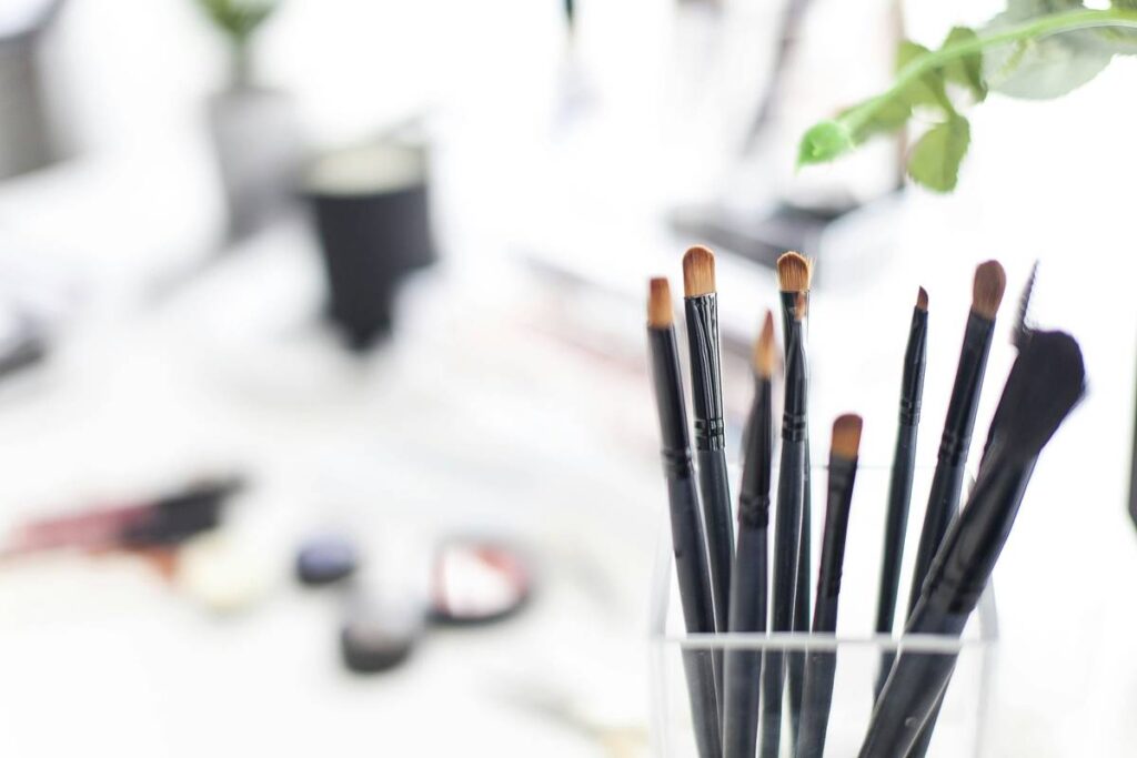 How to Master Your Brows with the Perfect Eyebrow Shaping Brush